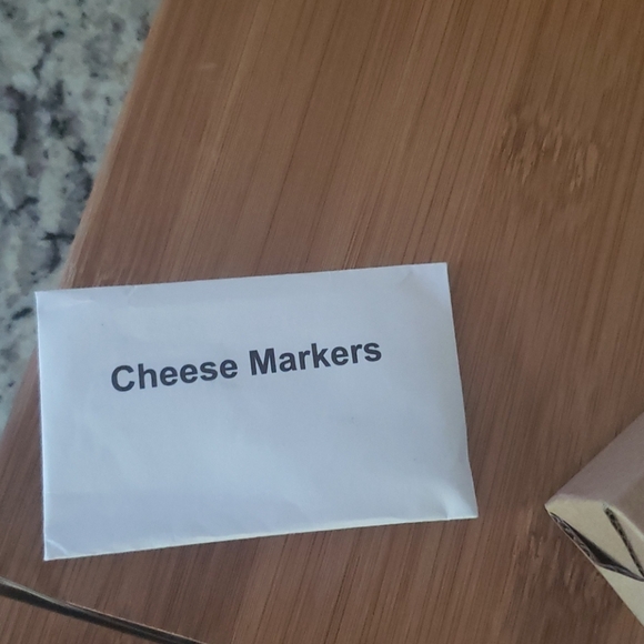 Picnic at Ascot Cheese Board - Picture 4 of 4